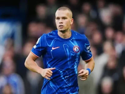 Số phận đen tối của Mudryk: Rosenior tiết lộ sự thật gây sốc, Chelsea đối mặt án phạt 4 năm