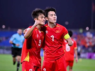 Cú Vô Lê Siêu Phẩm! Nguyễn Quốc Việt (U23 Việt Nam) Thắng Giải Bàn Thắng Đẹp Nhất V.League