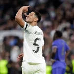 Sốc: HLV Real Madrid phải ra lệnh cho Jude Bellingham 'đừng chạy nhiều thế nữa' 1
