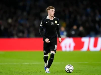 HLV Liam Rosenior Bật Mí Chiến Thuật ‘Vàng’ Với Cole Palmer: Dự Bị Mới Là Vũ Khí Tối Thượng?