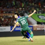 Công Phượng ghi bàn rồi dính chấn thương, Đồng Nai ngược dòng thắng đậm nhưng lo lắng 1