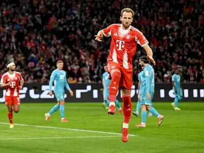 Kane ‘thần sút’ phạt đền, Bayern nghiền nát Hoffenheim 5-1, củng cố ngôi đầu